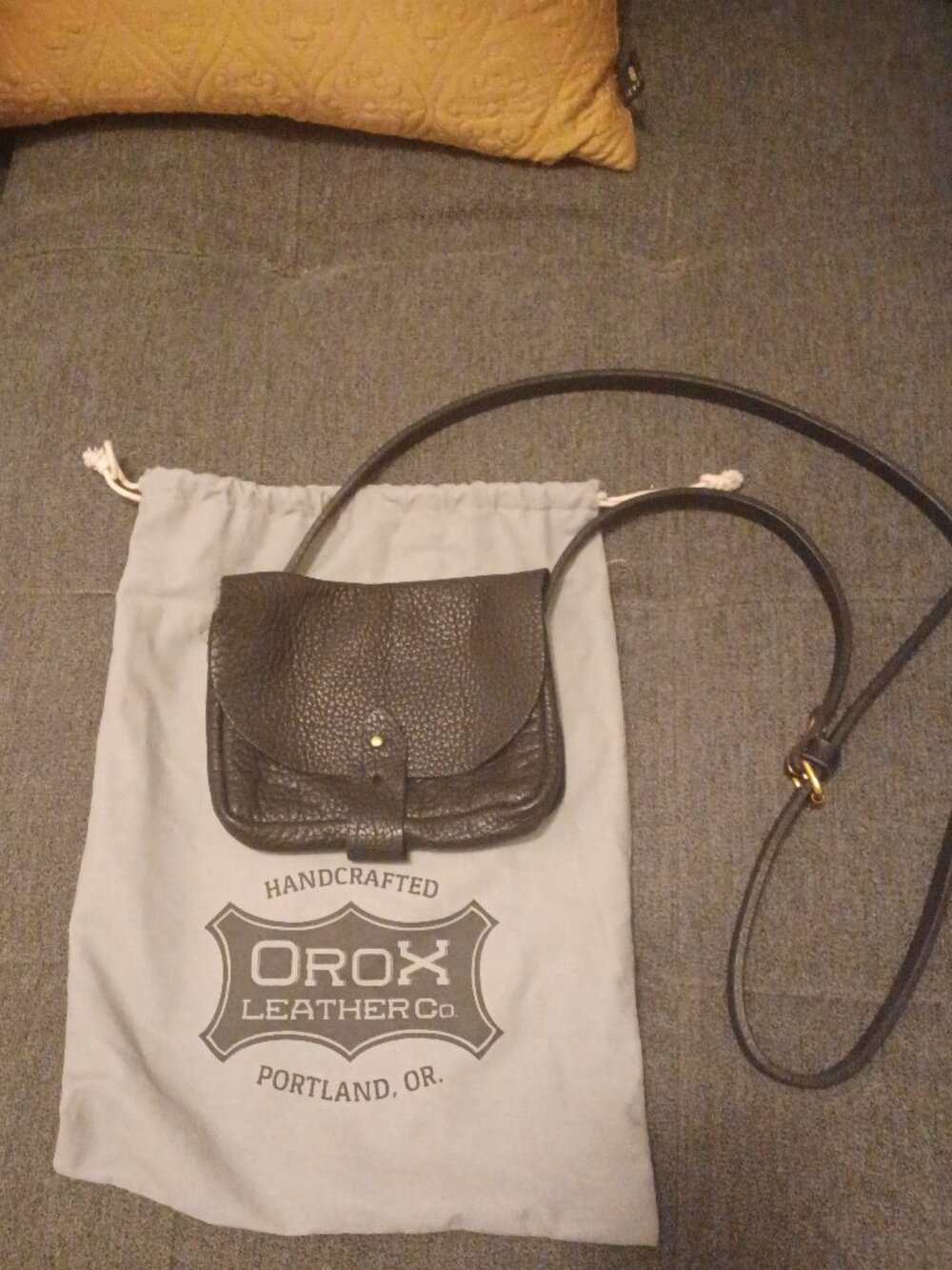 OROX LEATHER CO.  HANDCRAFTED BRAVO CROSSBODY PURSE